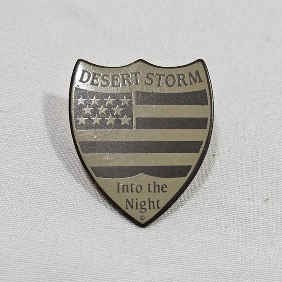 Other - Vintage US Military Desert Storm Era Into The Night American Flag Lapel Hat Pin